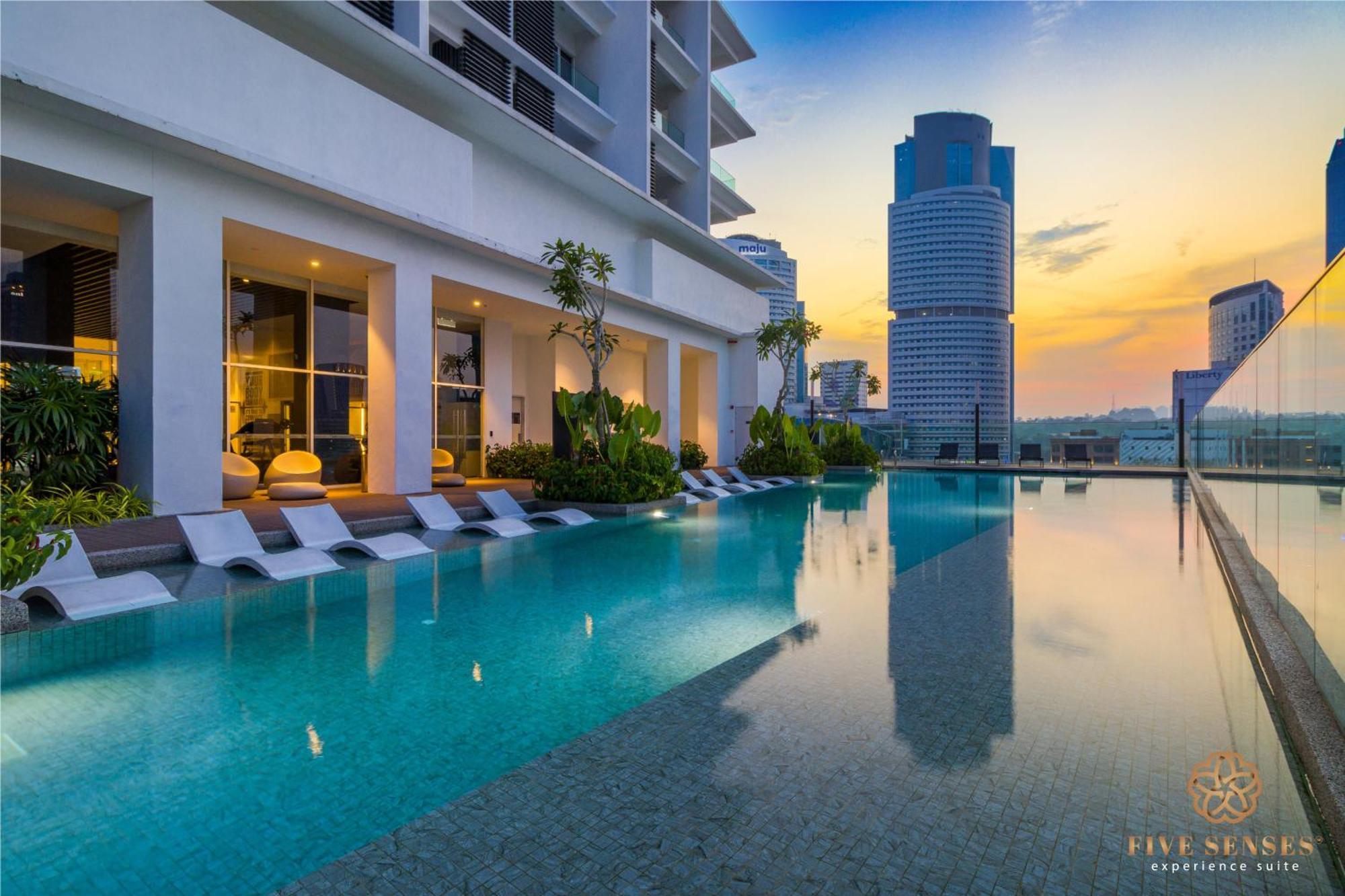 קואלה לומפור Quill City Residences Klcc, Five Senses מראה חיצוני תמונה